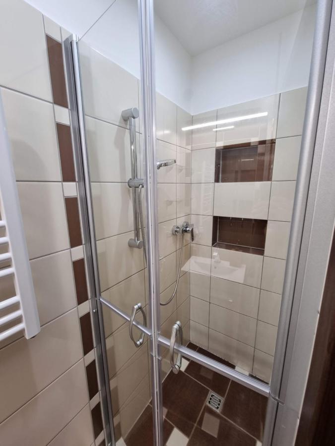 세게드 Flora Apartman 아파트 외부 사진